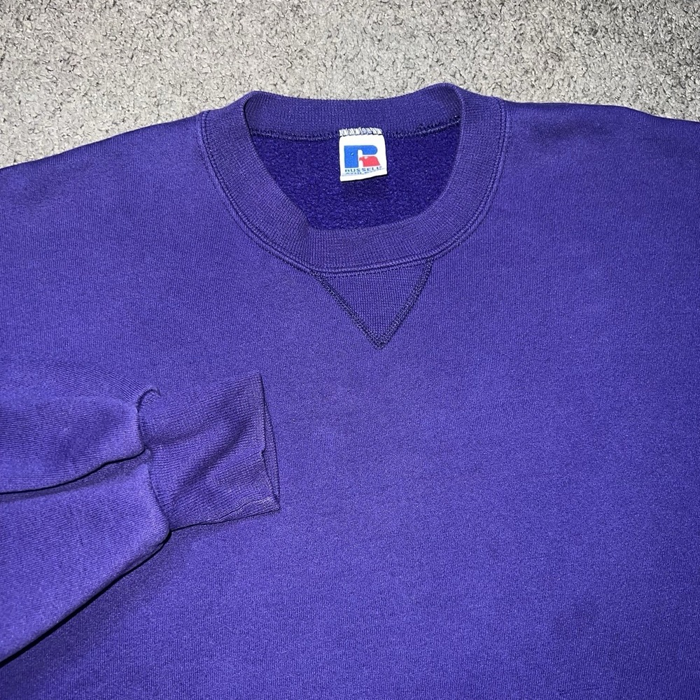 VTG Purple 90s Russell Athletic Crewneck Sweatshirt Size Large Made In USA‎ Y2K